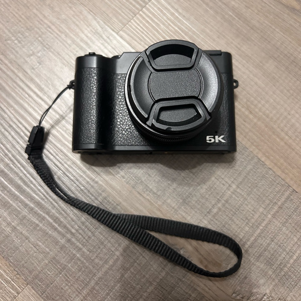 Digital Camera - Picture 3 of 15